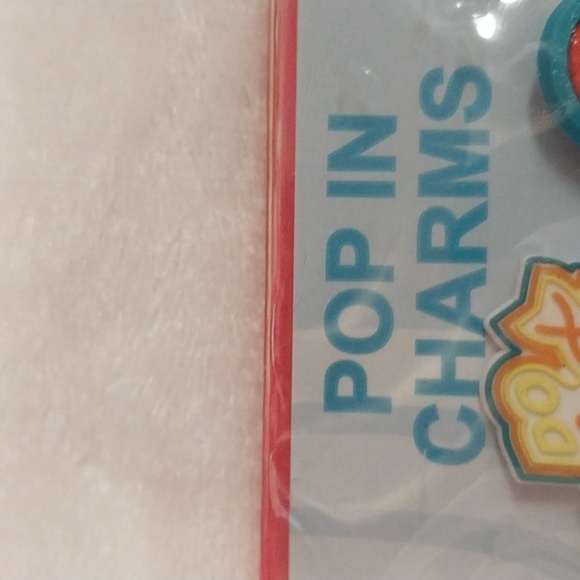 SILICONE POP IN CHARM FRONT COVER journal - Picture 3 of 8